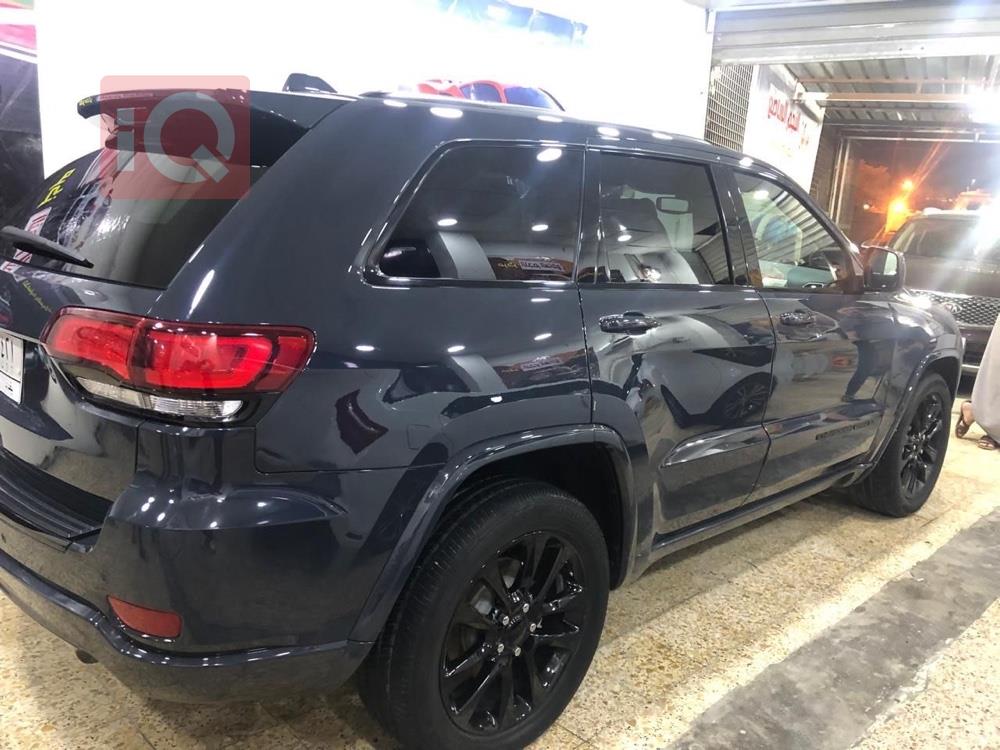 جيب جراند شيروكي